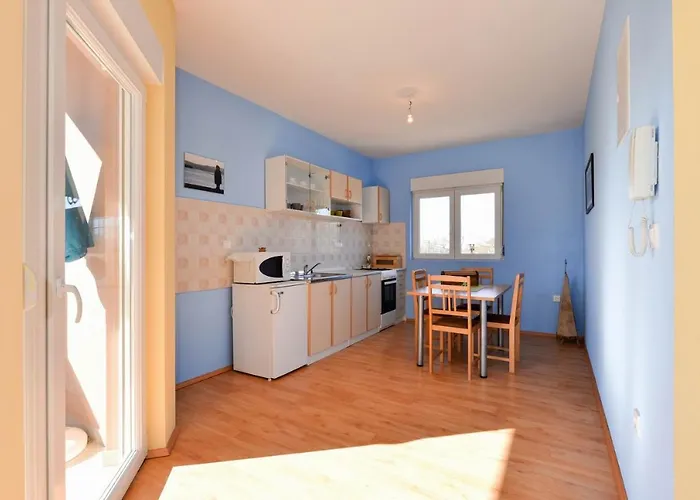 Paklina Starigrad Paklenica