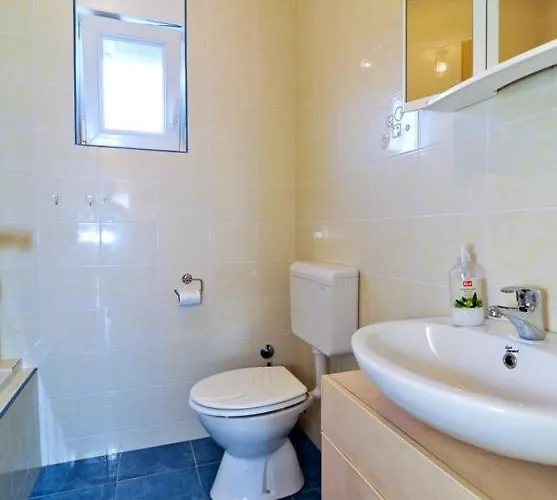Paklina Apartman Starigrad Paklenica